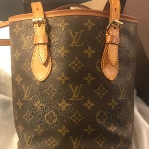 LOUIS VUITTON MONOGRAM PM BUCKET BAG